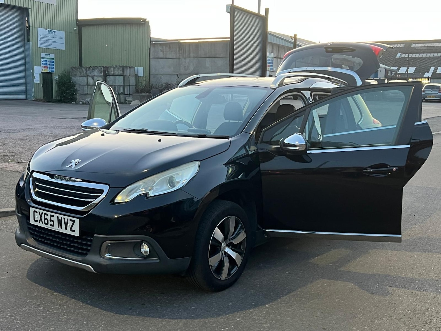 Used Peugeot 2008 2015 for sale - 76176110: Photo 26