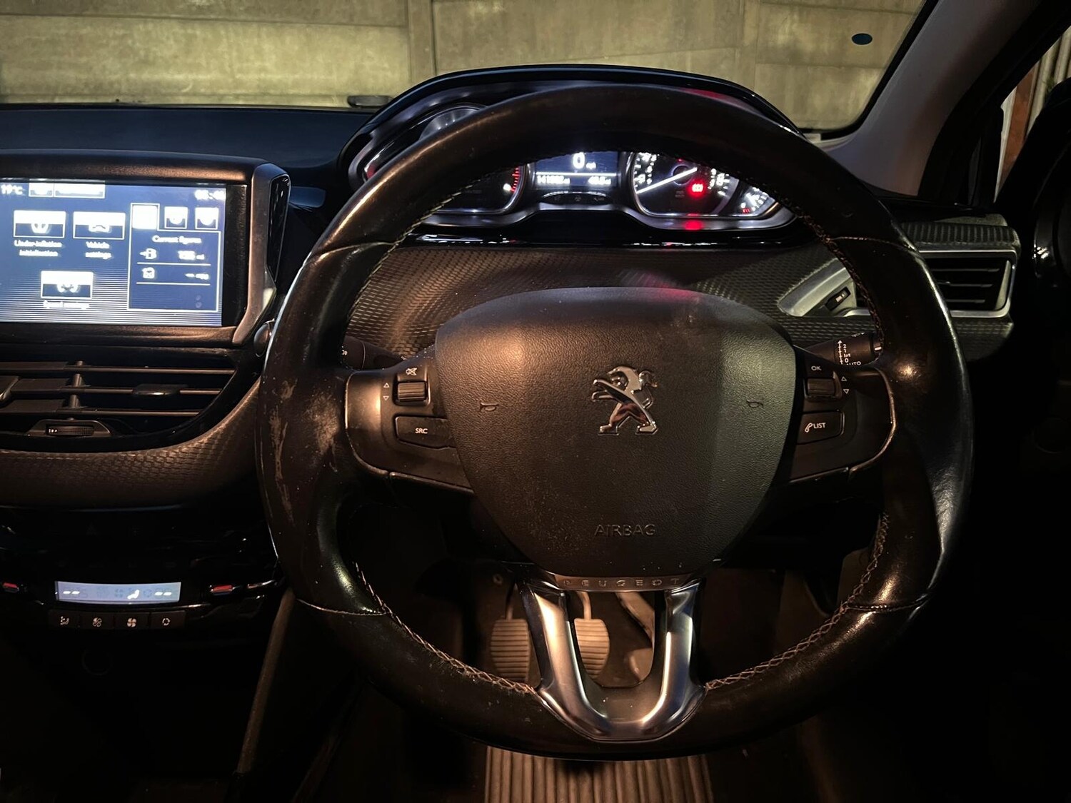 Used Peugeot 2008 2015 for sale - 76176110: Photo 34