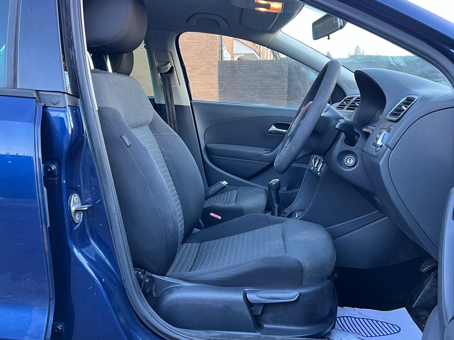 Used Volkswagen Polo 2011 for sale - 76608943: Photo 15