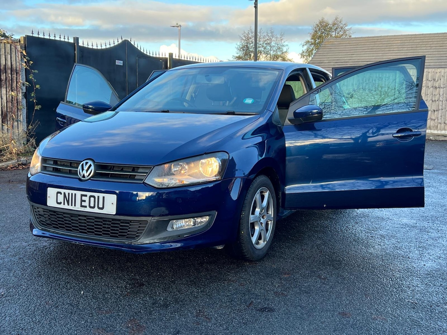 Used Volkswagen Polo 2011 for sale - 76608943: Photo 35