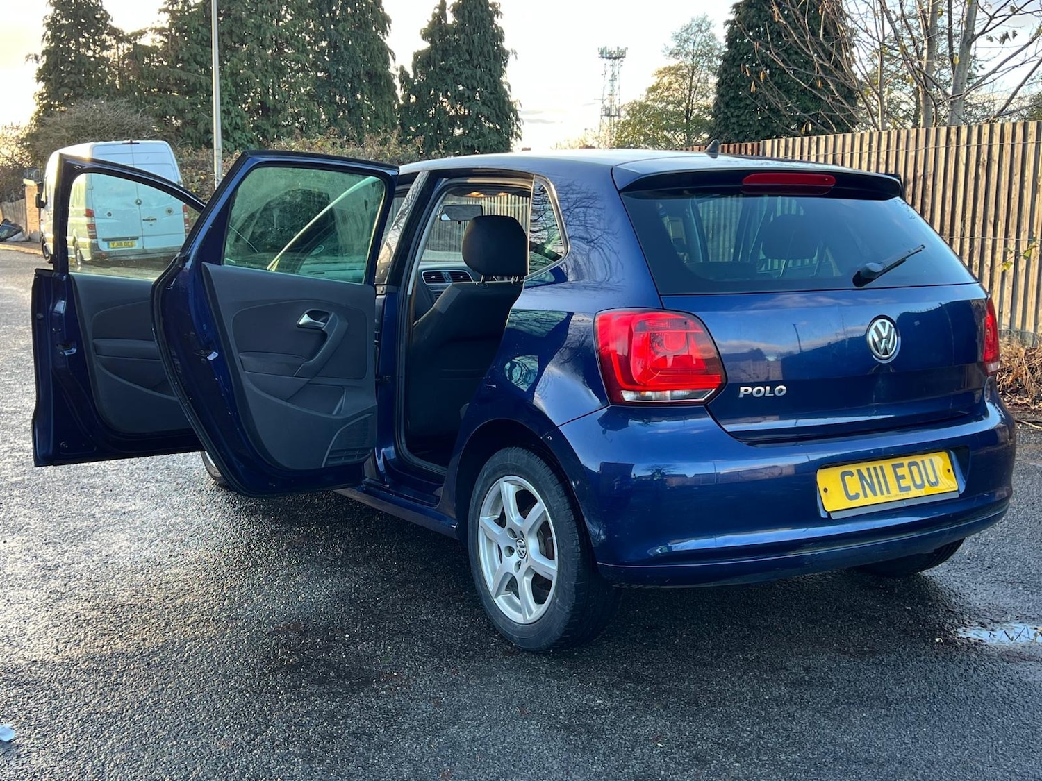 Used Volkswagen Polo 2011 for sale - 76608943: Photo 38
