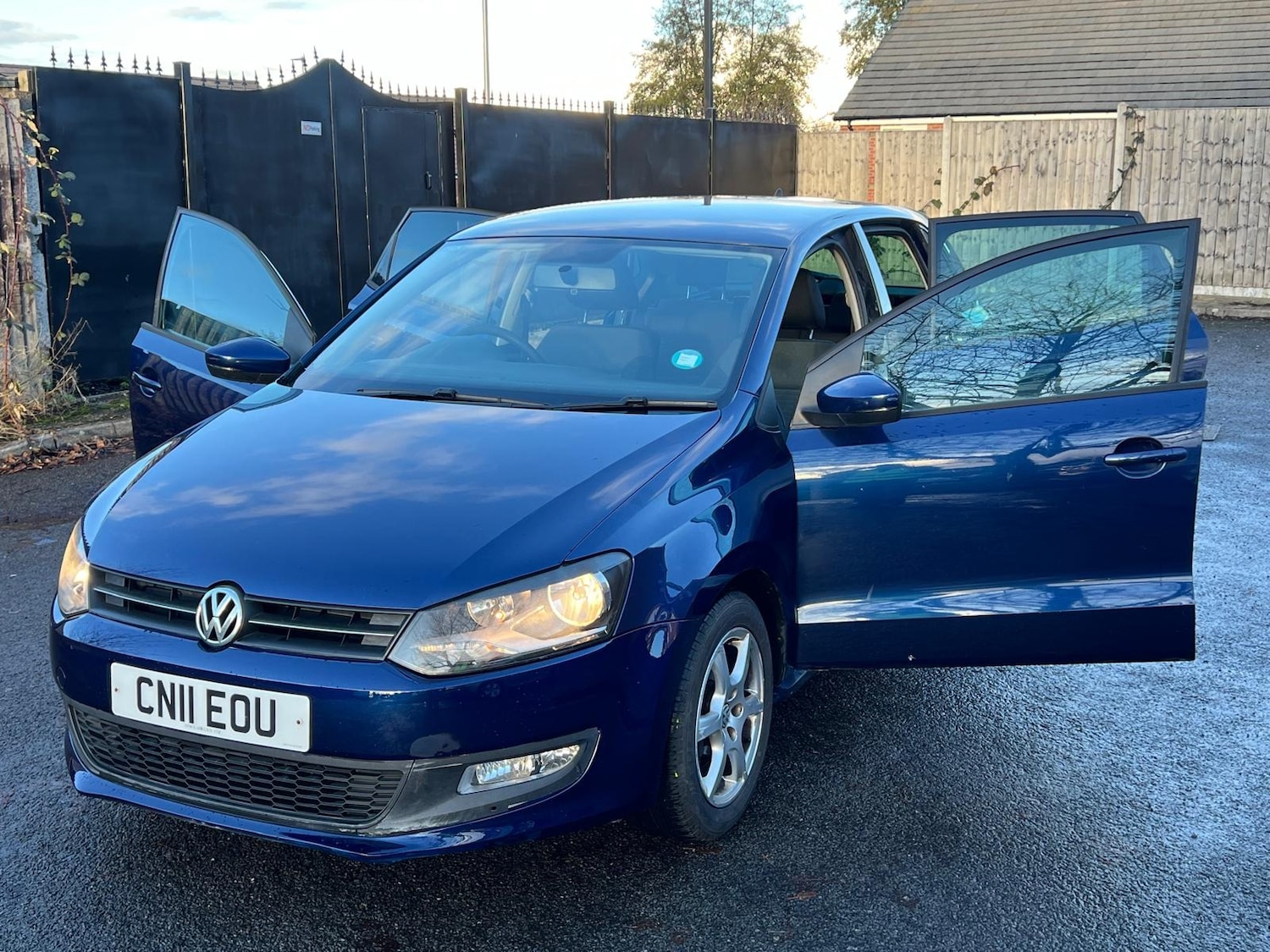 Used Volkswagen Polo 2011 for sale - 76608943: Photo 39