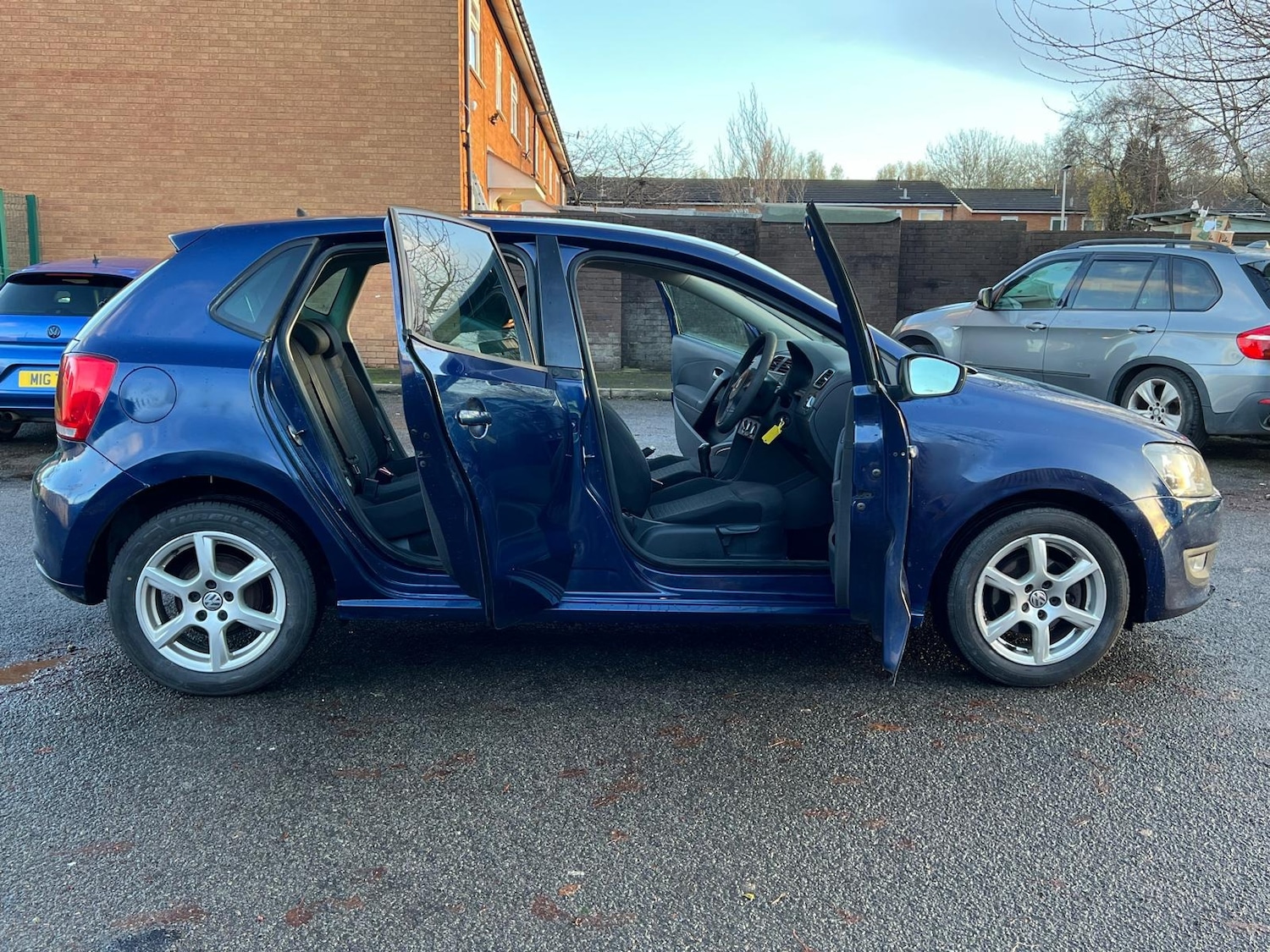 Used Volkswagen Polo 2011 for sale - 76608943: Photo 45