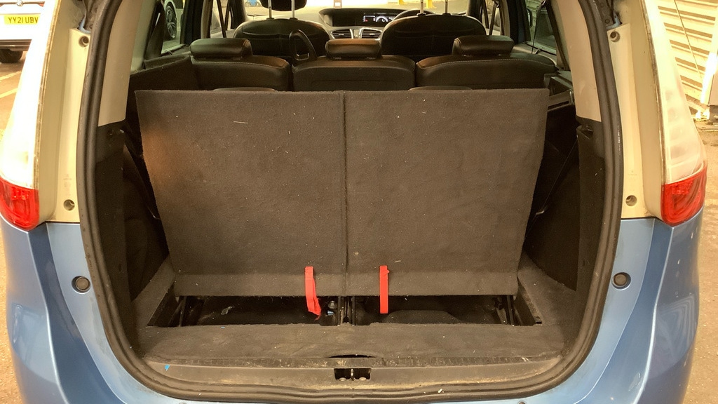 Used Renault Grand Scenic 2014 for sale - 76802500: Photo 13