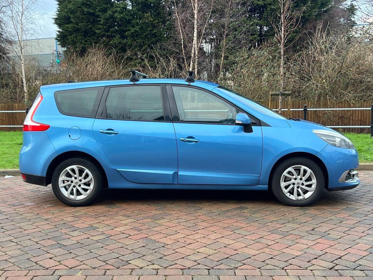 Used Renault Grand Scenic 2014 for sale - 76802500: Photo 23