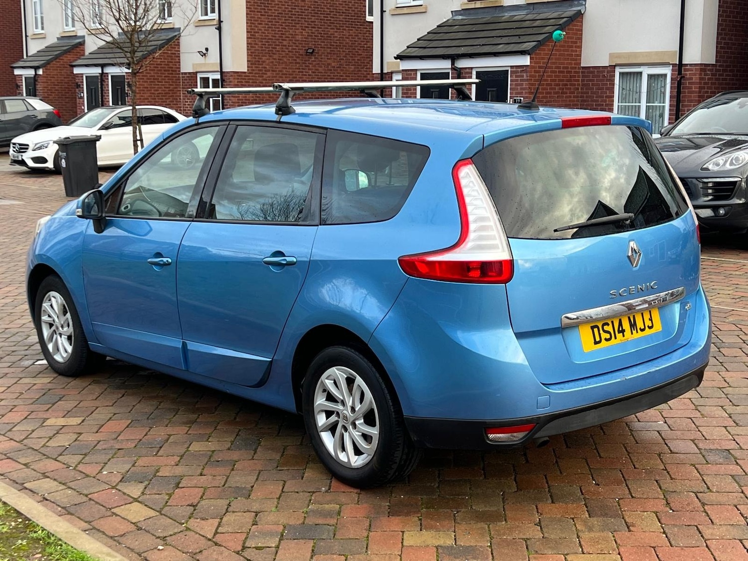 Used Renault Grand Scenic 2014 for sale - 76802500: Photo 24