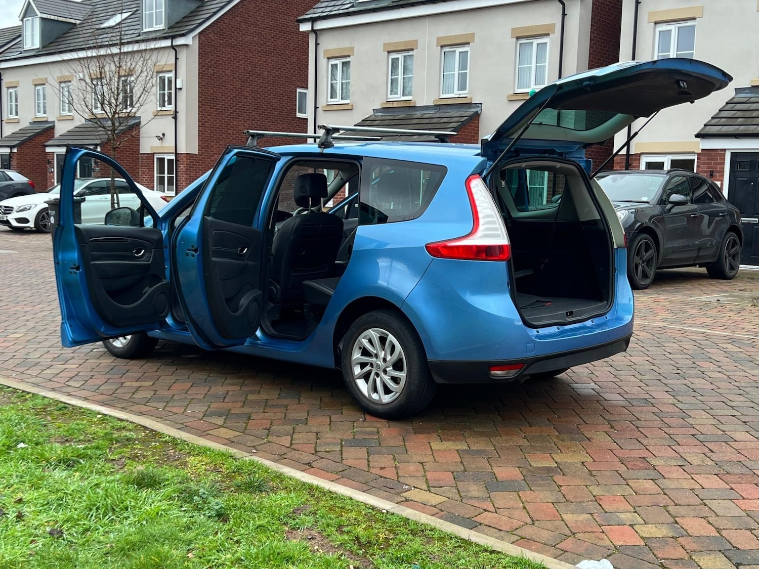 Used Renault Grand Scenic 2014 for sale - 76802500: Photo 53