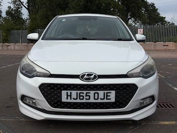 Used Hyundai i20 2015 for sale - 79054736: Photo