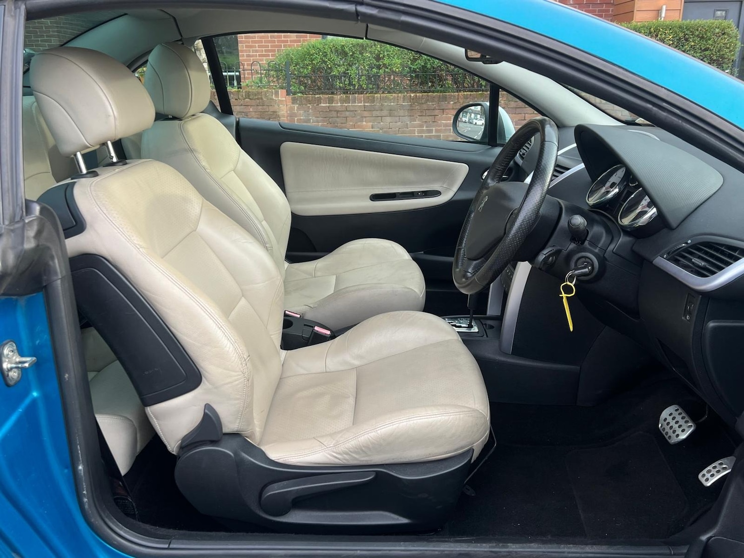 Used Peugeot 207 2009 for sale - 77332360: Photo 15