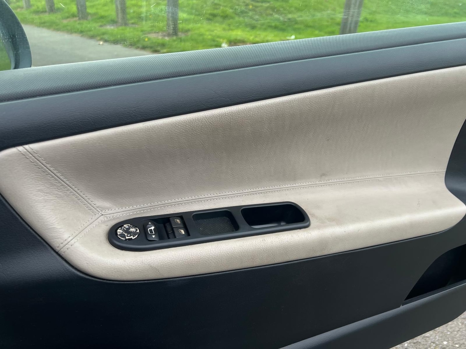 Used Peugeot 207 2009 for sale - 77332360: Photo 23