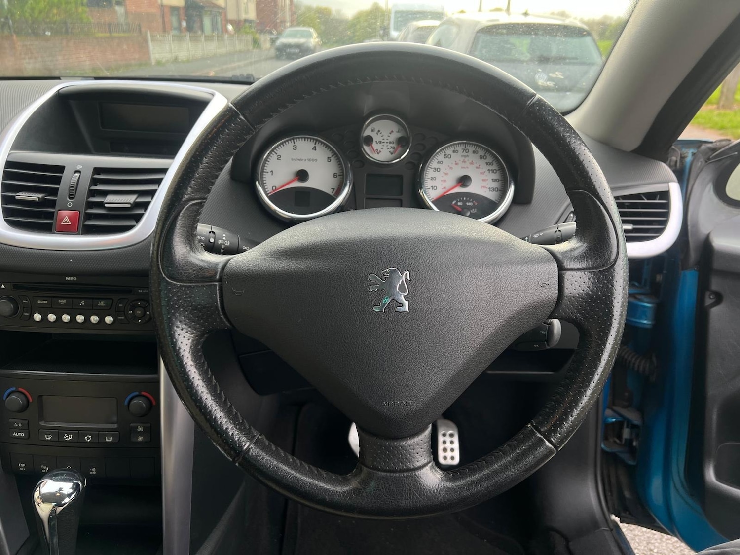 Used Peugeot 207 2009 for sale - 77332360: Photo 24