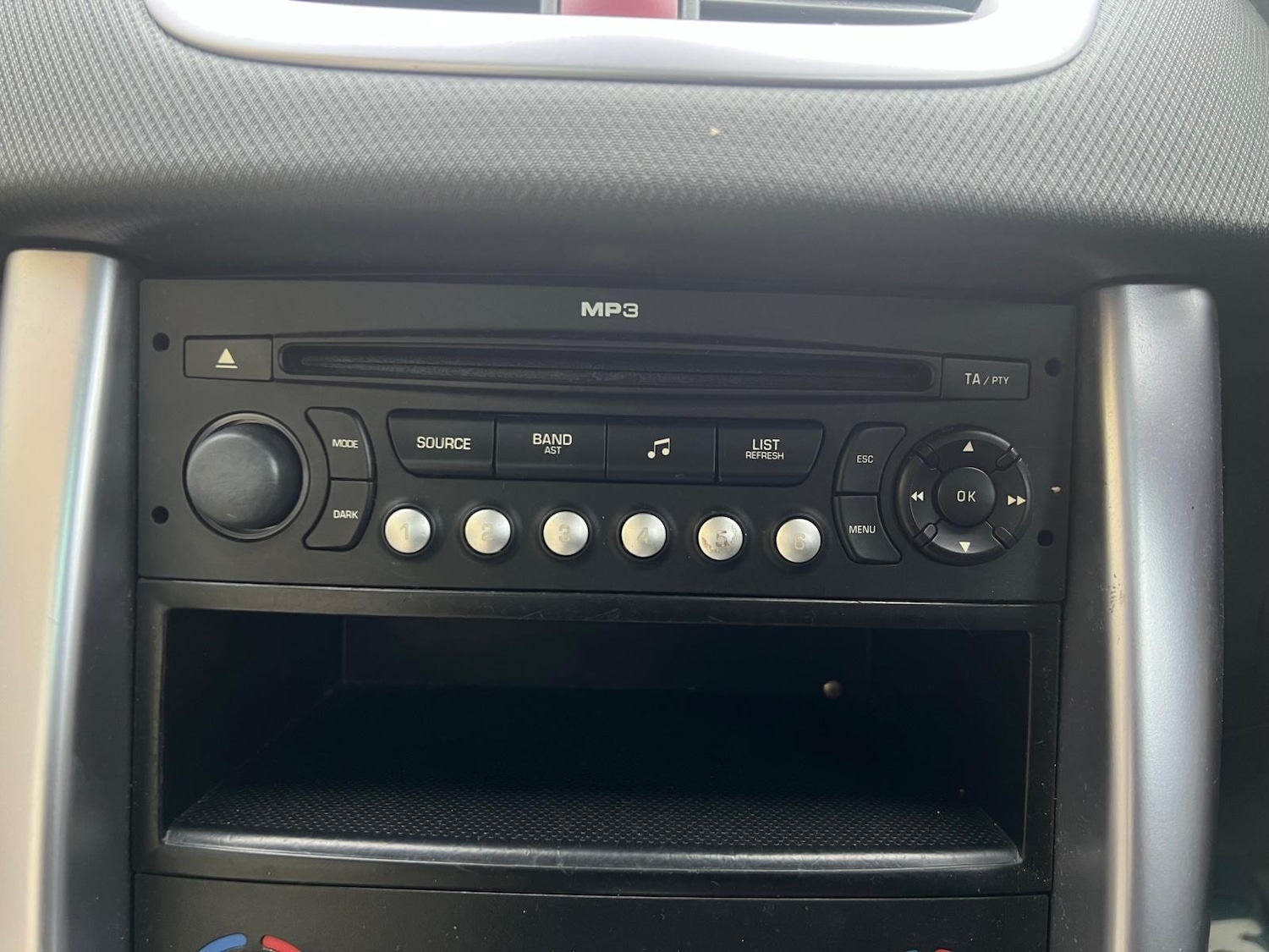 Used Peugeot 207 2009 for sale - 77332360: Photo 26