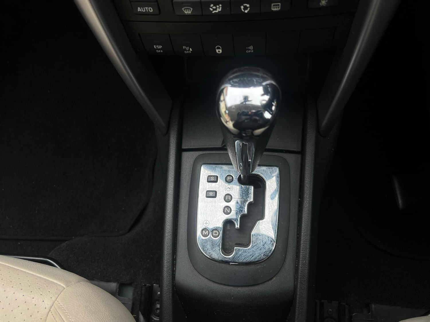 Used Peugeot 207 2009 for sale - 77332360: Photo 28