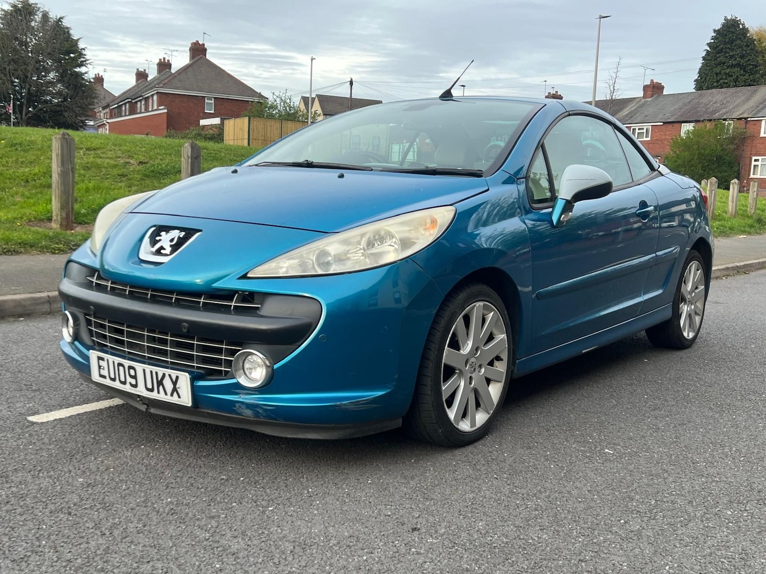 Used Peugeot 207 2009 for sale - 77332360: Photo 6