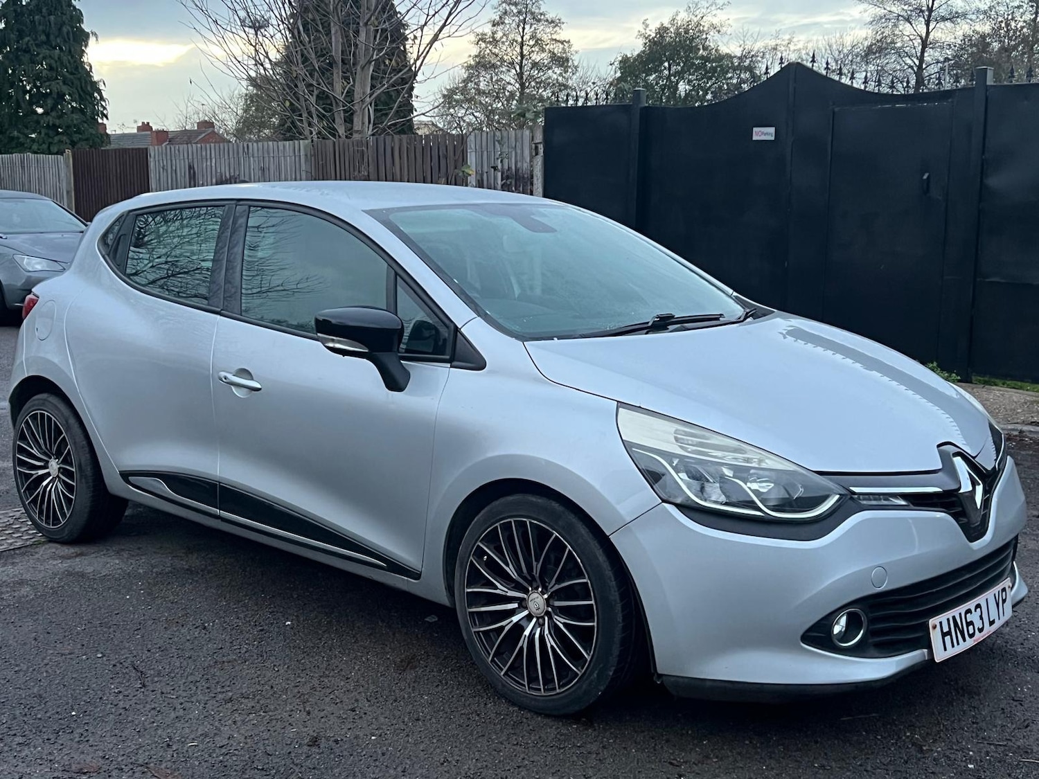 Used Renault Clio 2013 for sale - 76772285: Photo 10