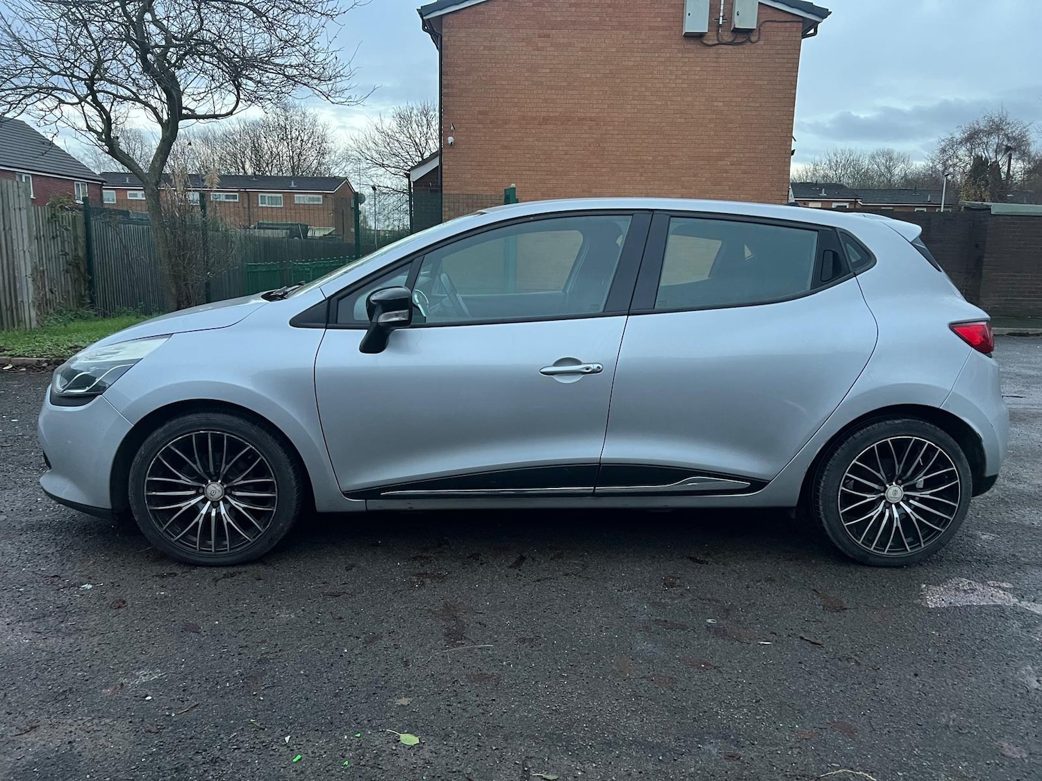 Used Renault Clio 2013 for sale - 76772285: Photo 12