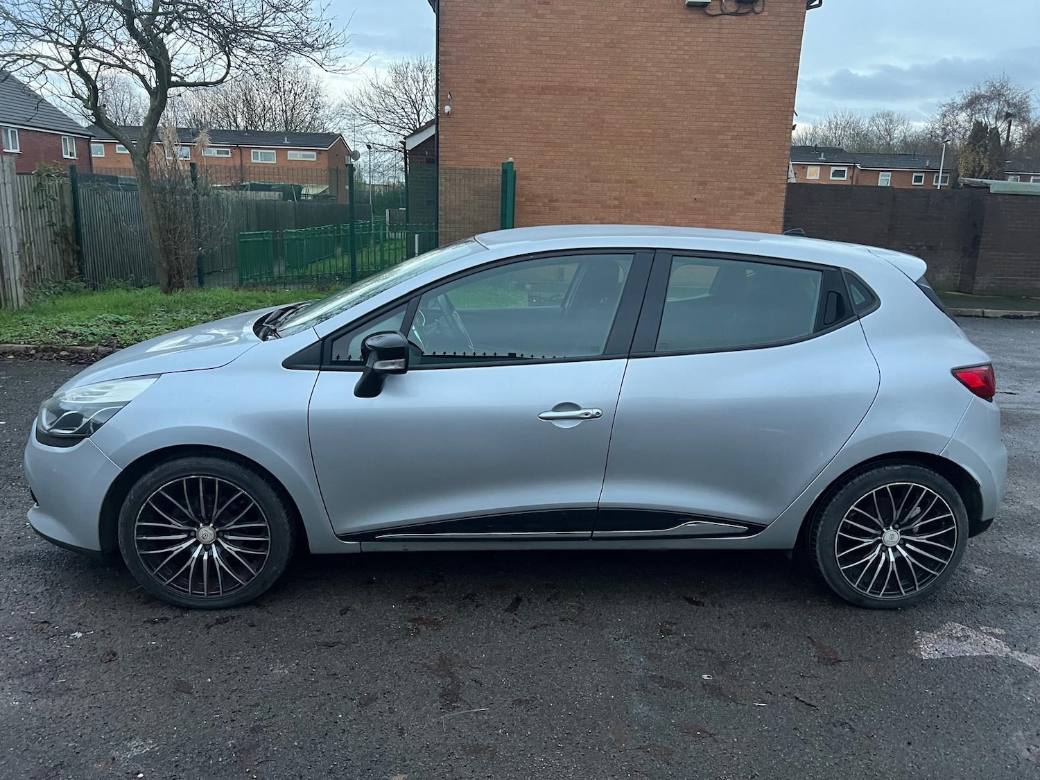 Used Renault Clio 2013 for sale - 76772285: Photo 15
