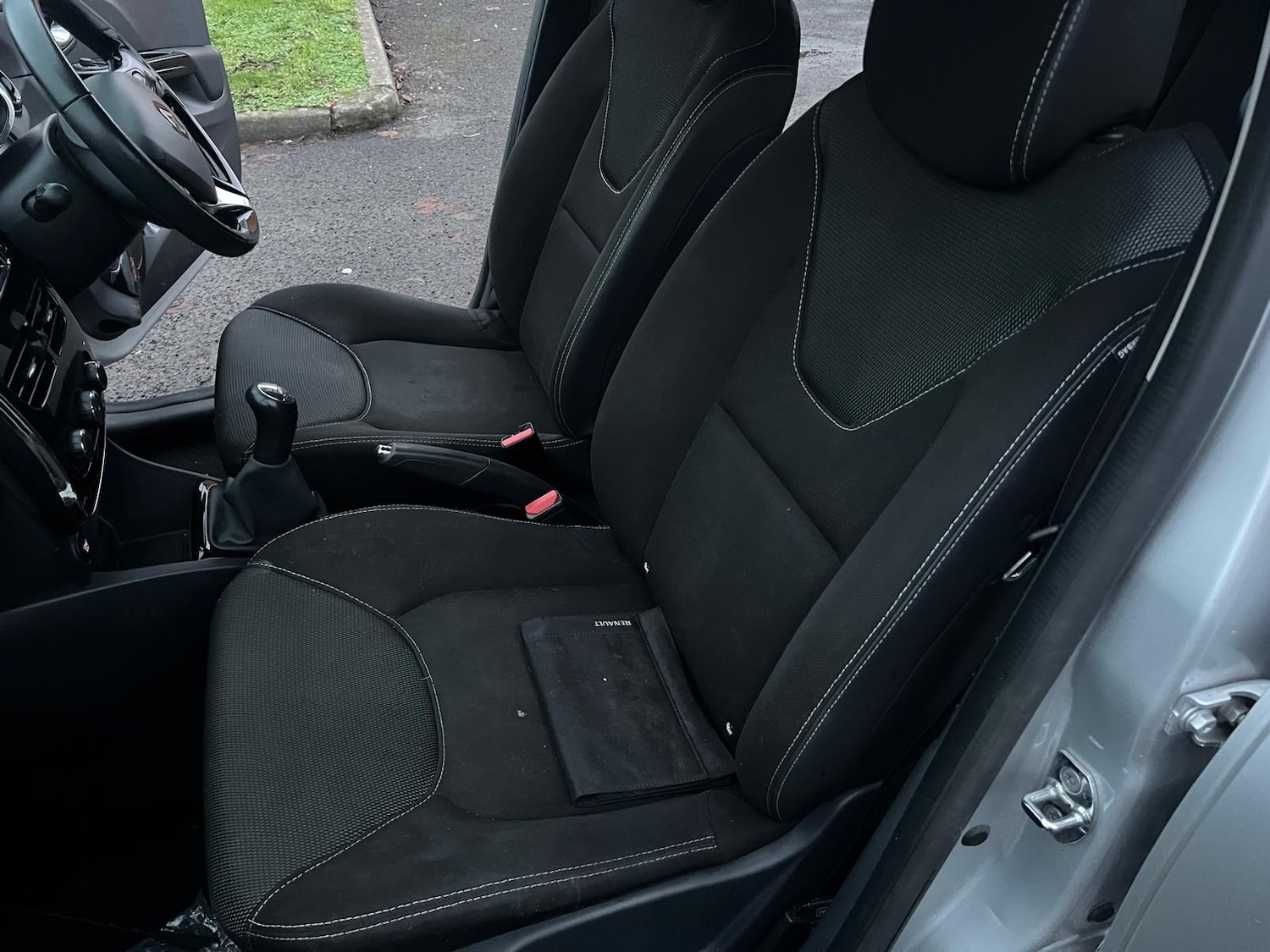 Used Renault Clio 2013 for sale - 76772285: Photo 27