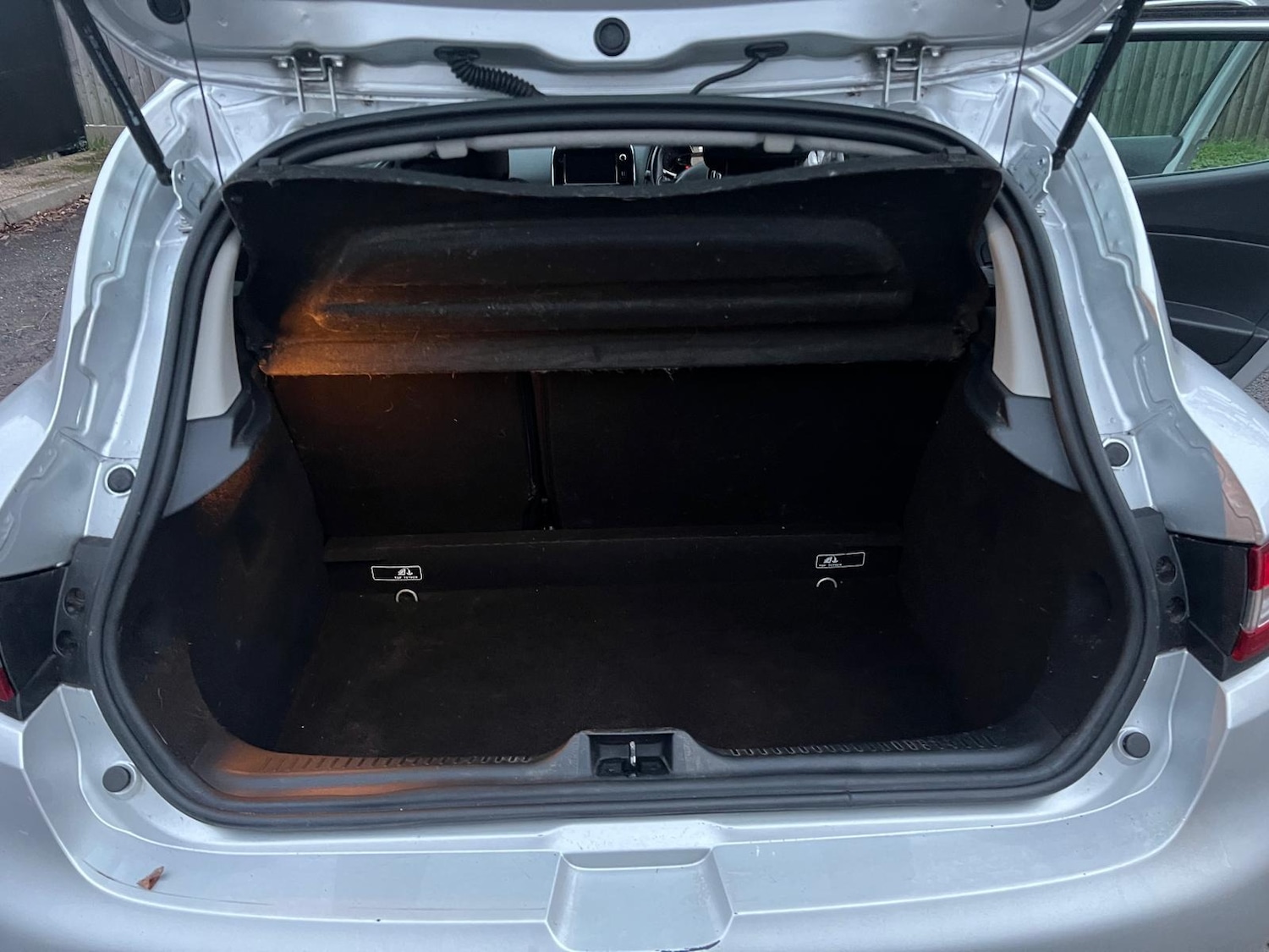 Used Renault Clio 2013 for sale - 76772285: Photo 28