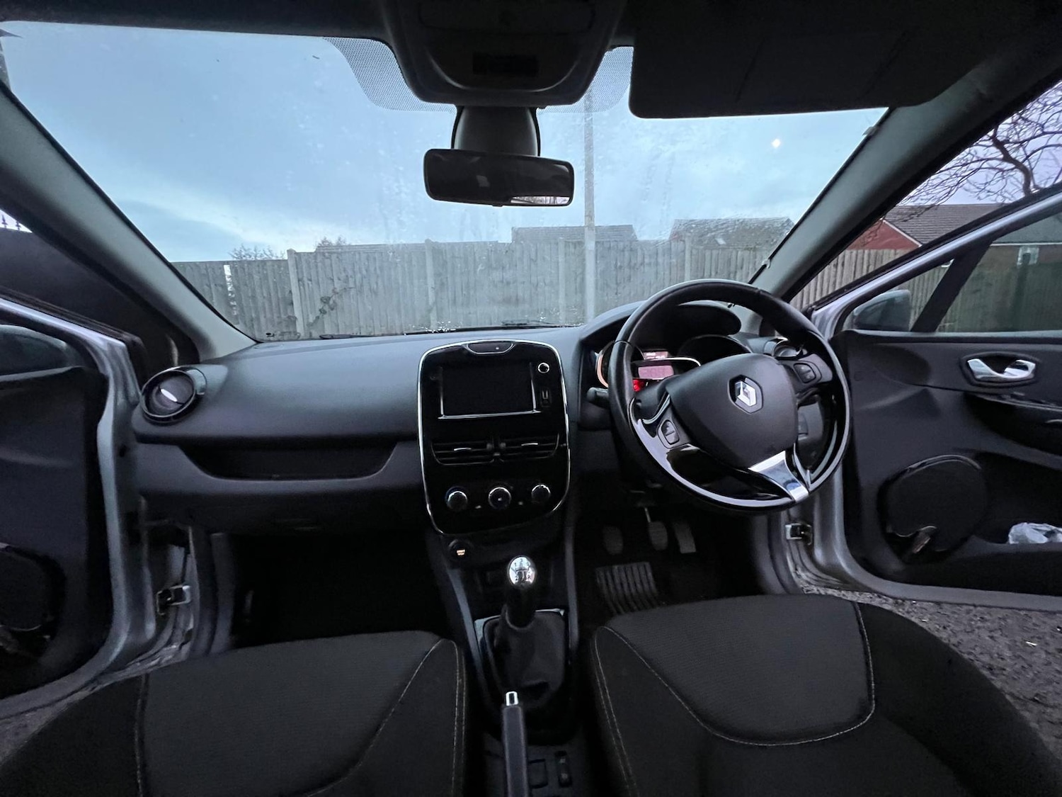 Used Renault Clio 2013 for sale - 76772285: Photo 30