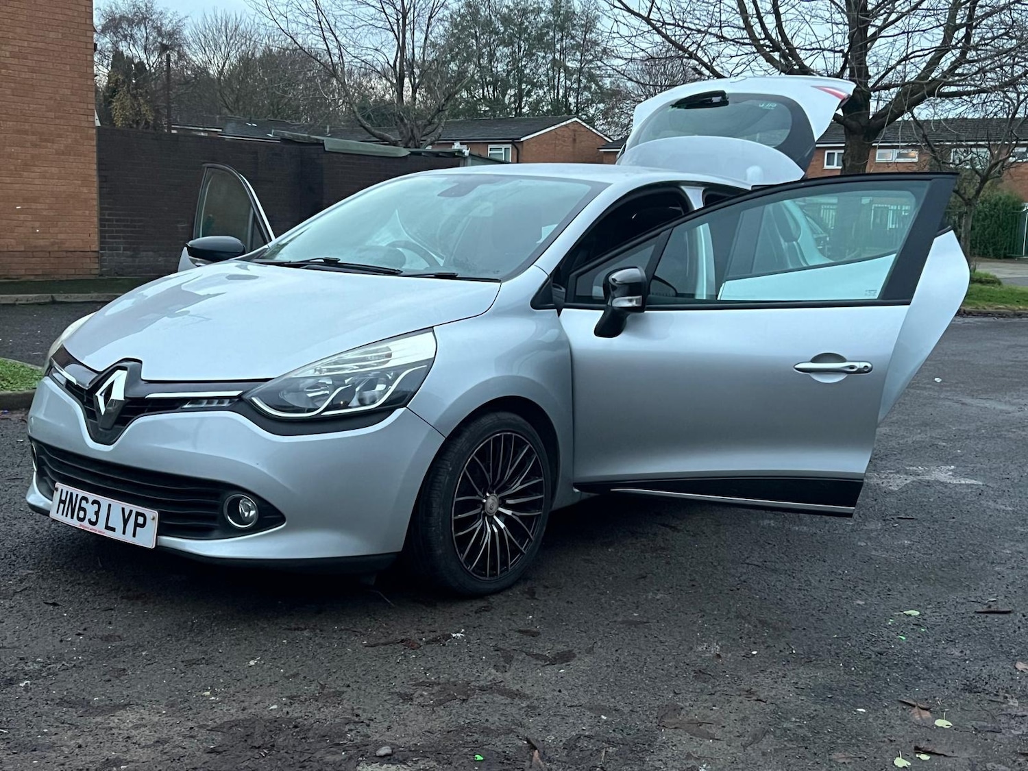 Used Renault Clio 2013 for sale - 76772285: Photo 44