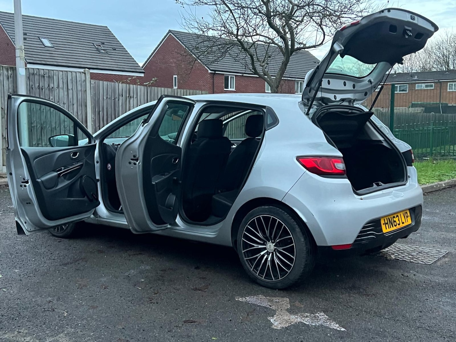 Used Renault Clio 2013 for sale - 76772285: Photo 48