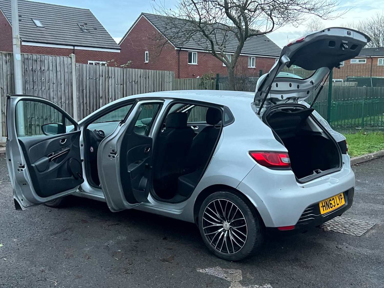 Used Renault Clio 2013 for sale - 76772285: Photo 49