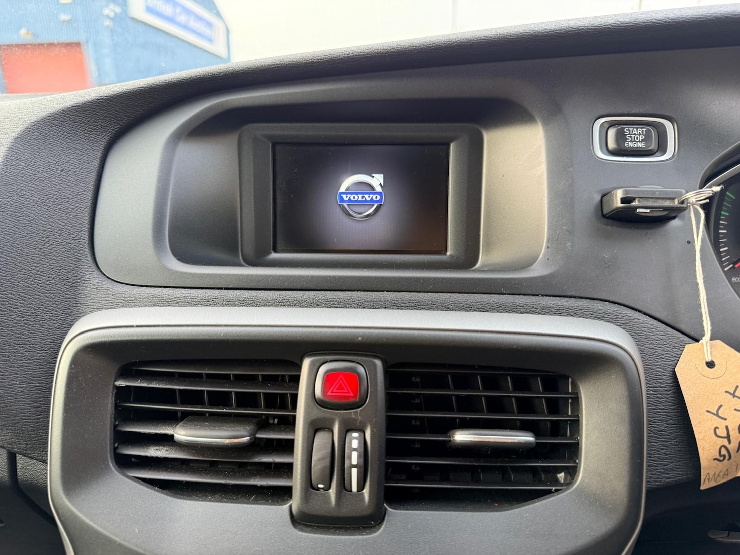 Used Volvo V40 2012 for sale - 77959254: Photo 12