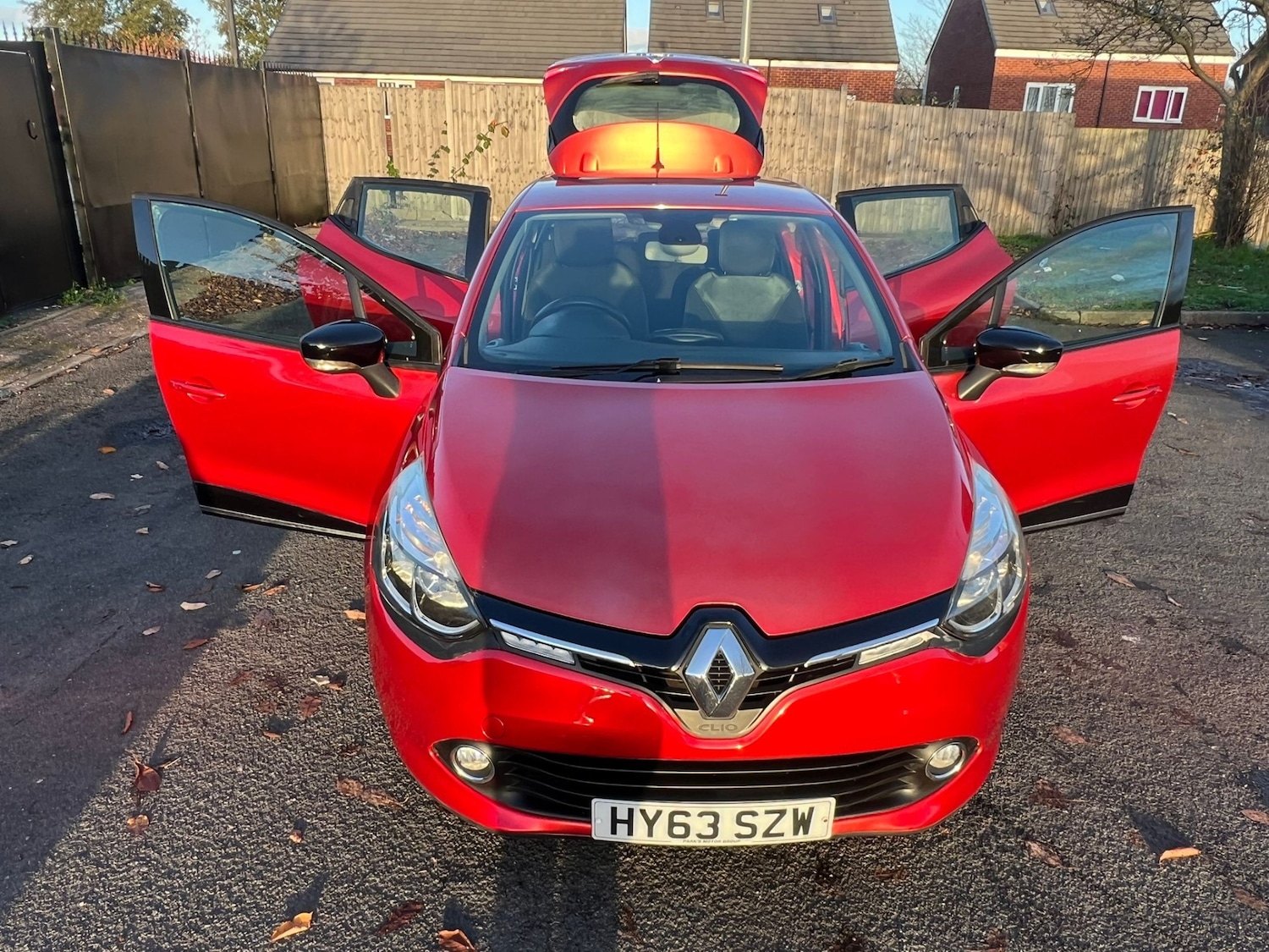 Used Renault Clio 2013 for sale - 76389434: Photo 19