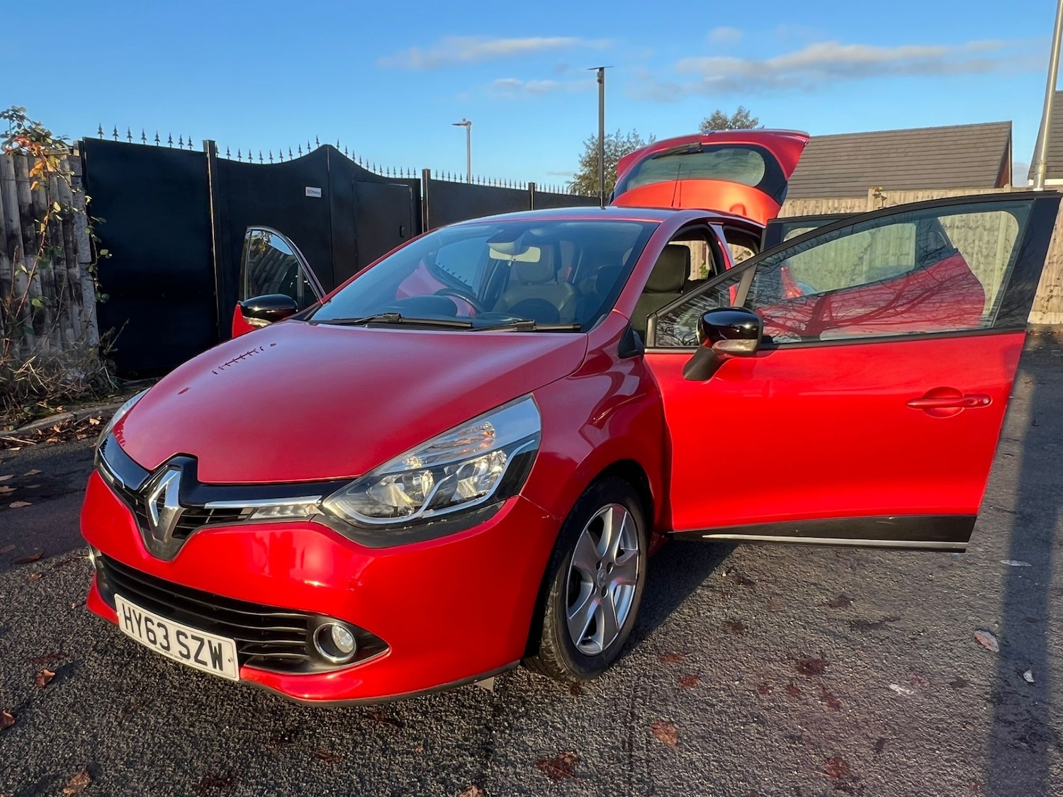 Used Renault Clio 2013 for sale - 76389434: Photo 20