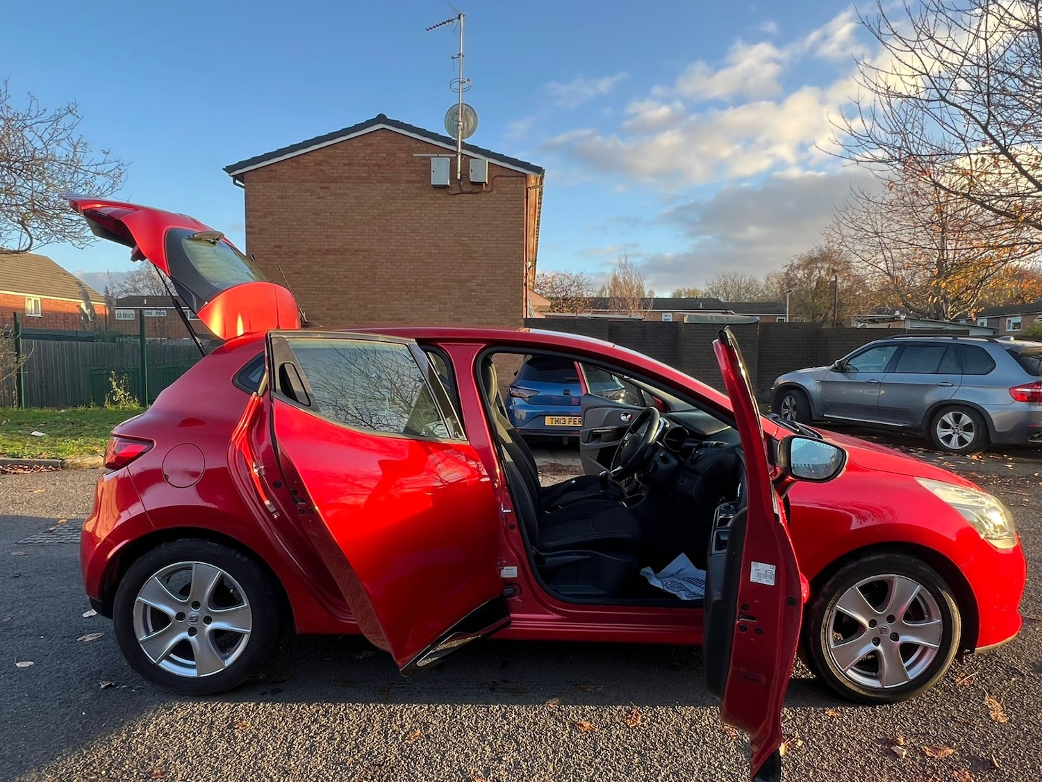 Used Renault Clio 2013 for sale - 76389434: Photo 29