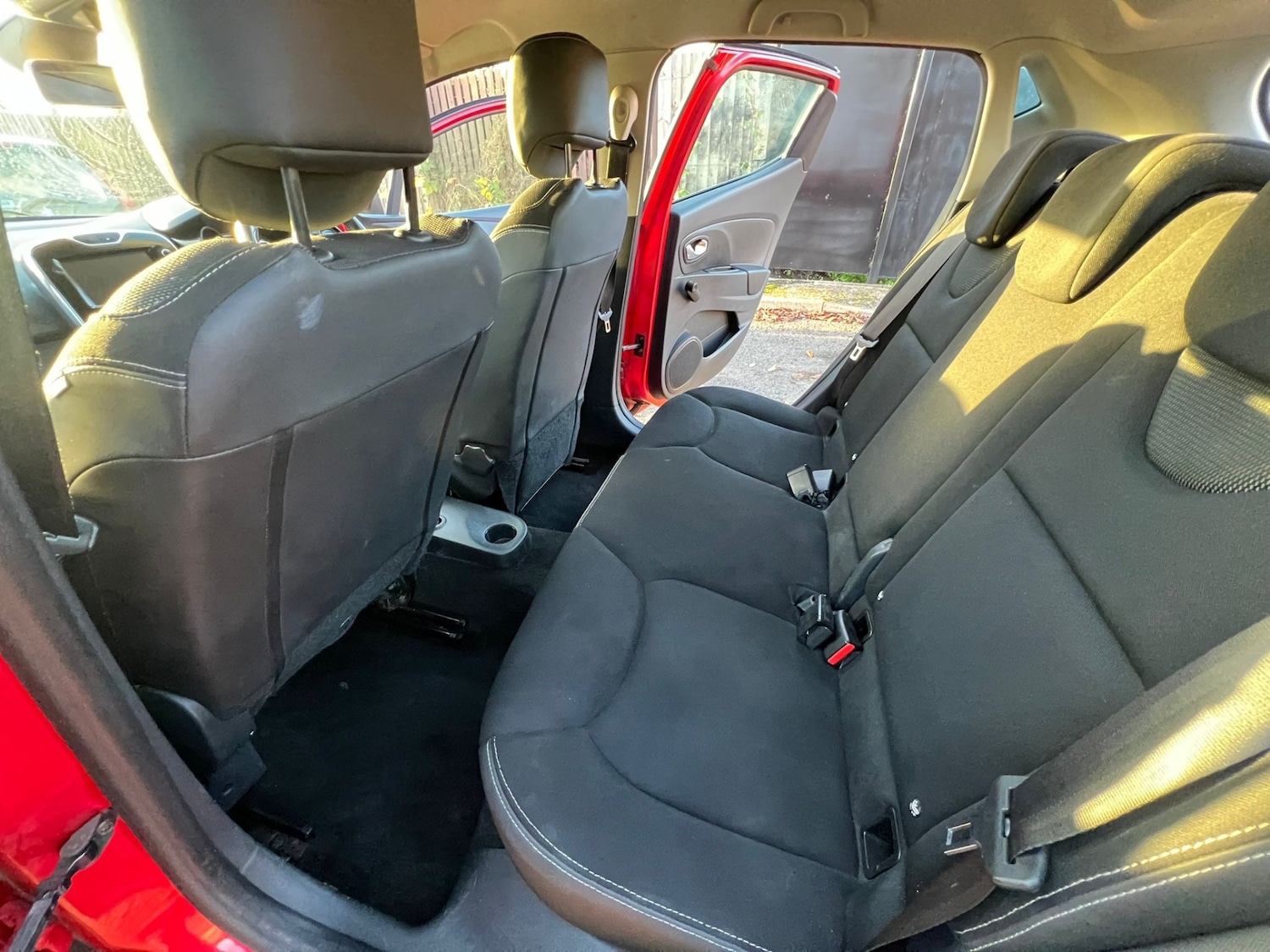 Used Renault Clio 2013 for sale - 76389434: Photo 31