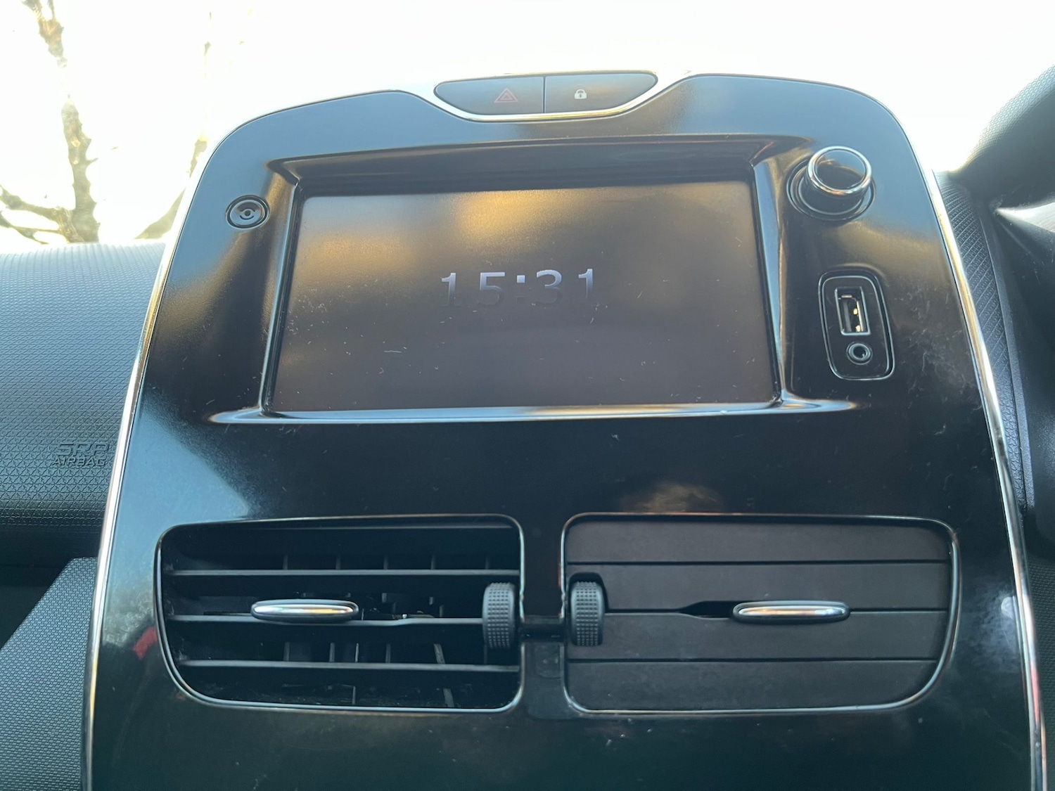 Used Renault Clio 2013 for sale - 76389434: Photo 35