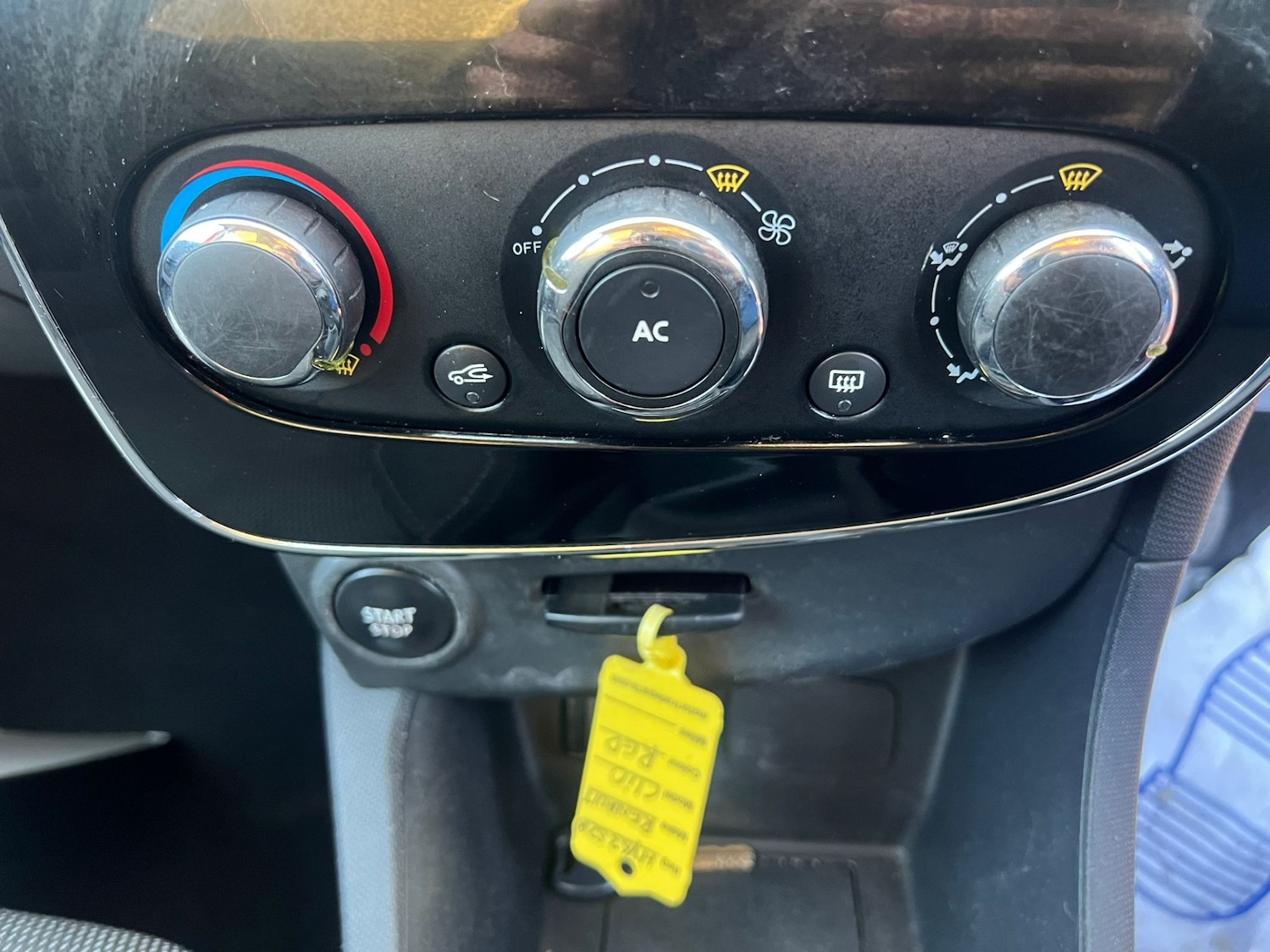 Used Renault Clio 2013 for sale - 76389434: Photo 36