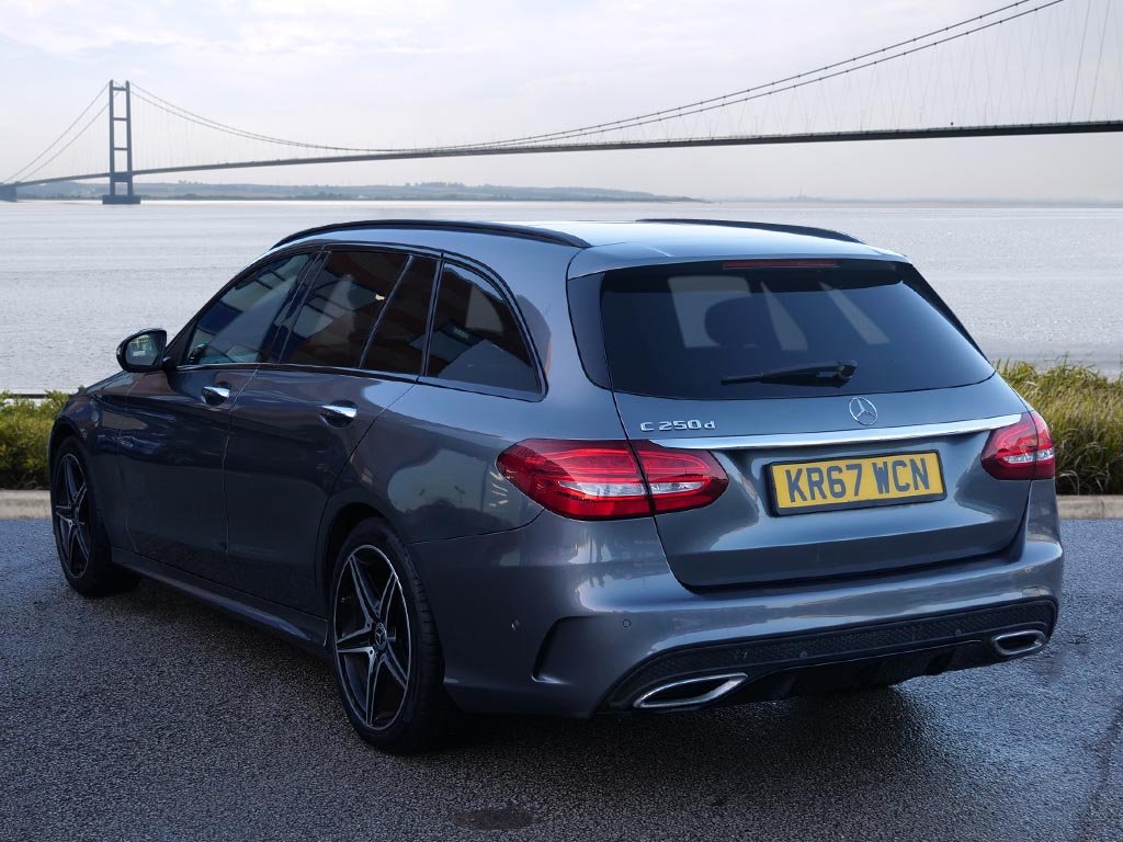 Used Mercedes-Benz C Class 2017 for sale - 77013537: Photo 2