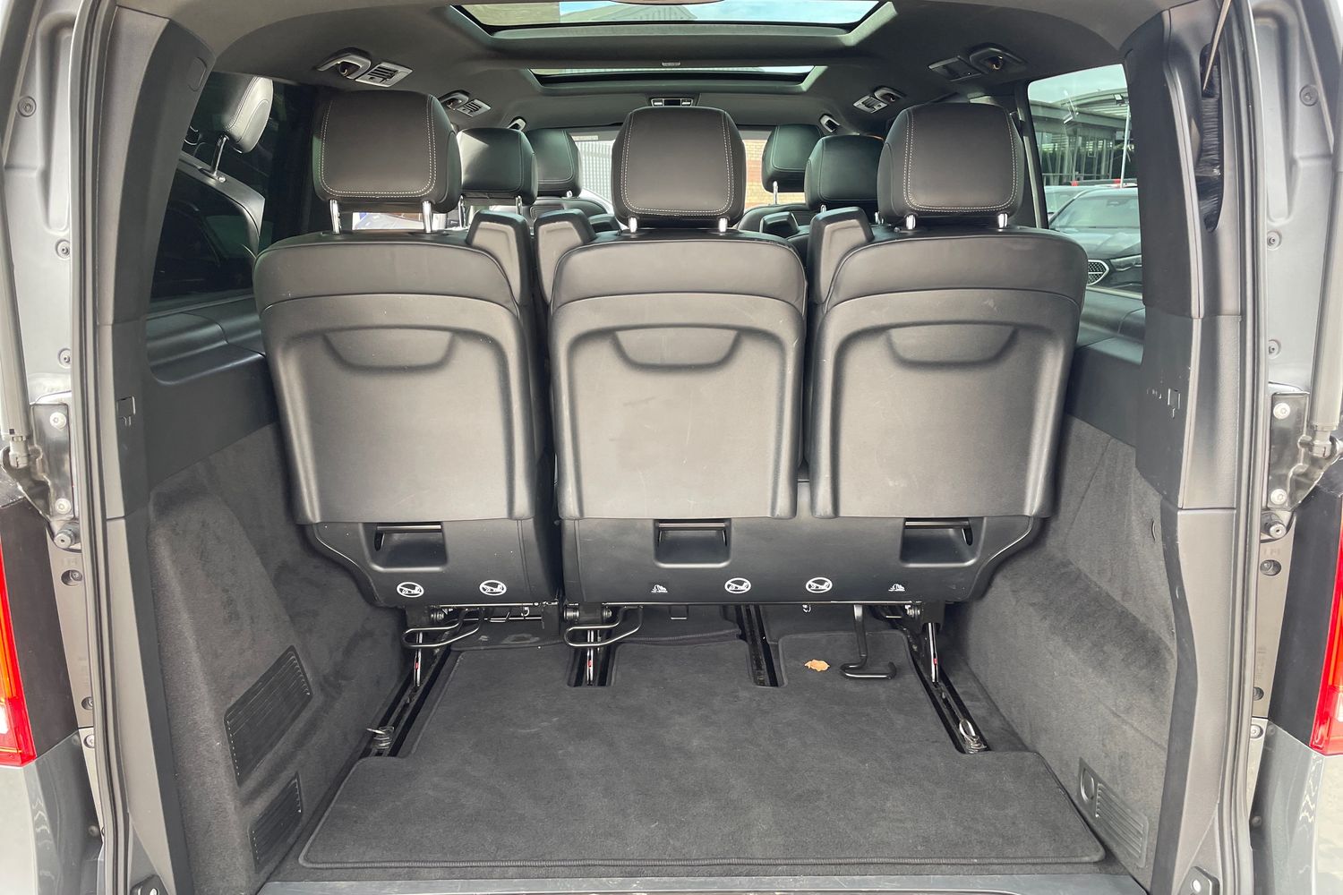 Used Mercedes-Benz V-Class 2020 for sale - 77725308: Photo 10