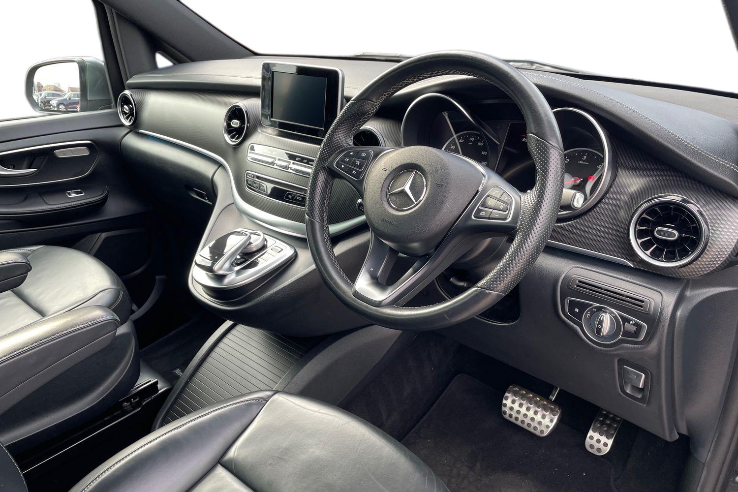 Used Mercedes-Benz V-Class 2020 for sale - 77725308: Photo 12