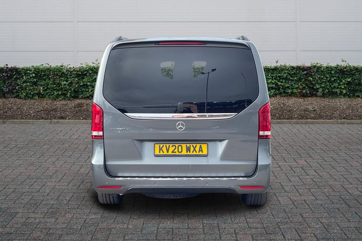 Used Mercedes-Benz V-Class 2020 for sale - 77725308: Photo 4