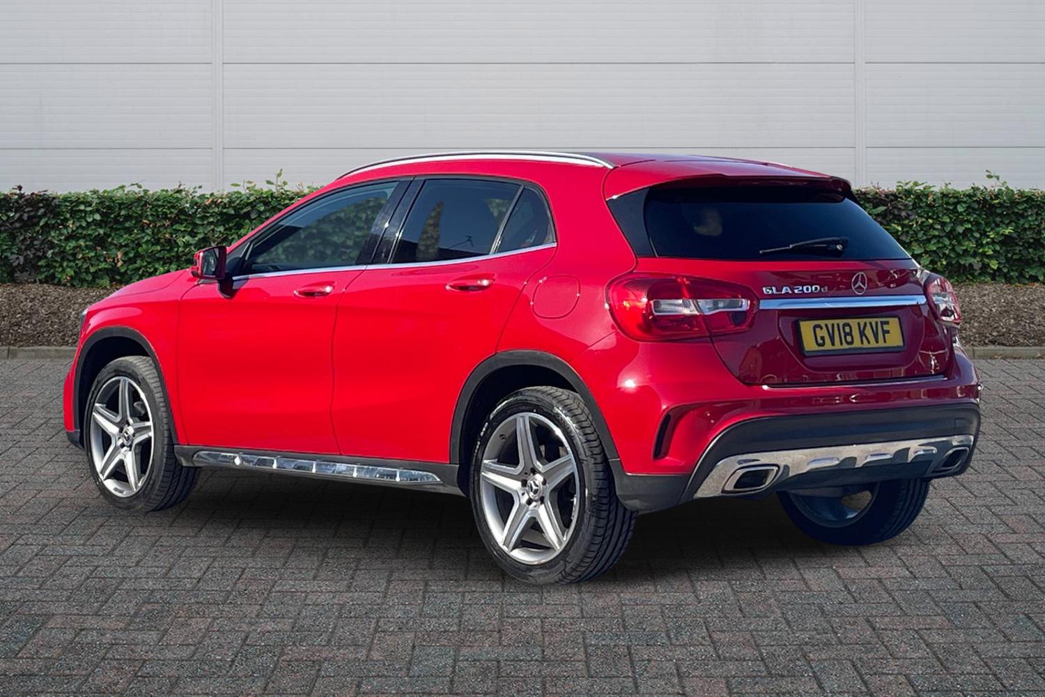 Used Mercedes-Benz GLA 2018 for sale - 77941558: Photo 2