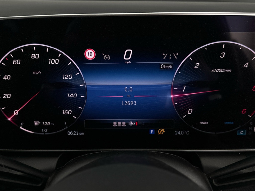 Used Mercedes-Benz GLC 2024 for sale - 76662361: Photo 4