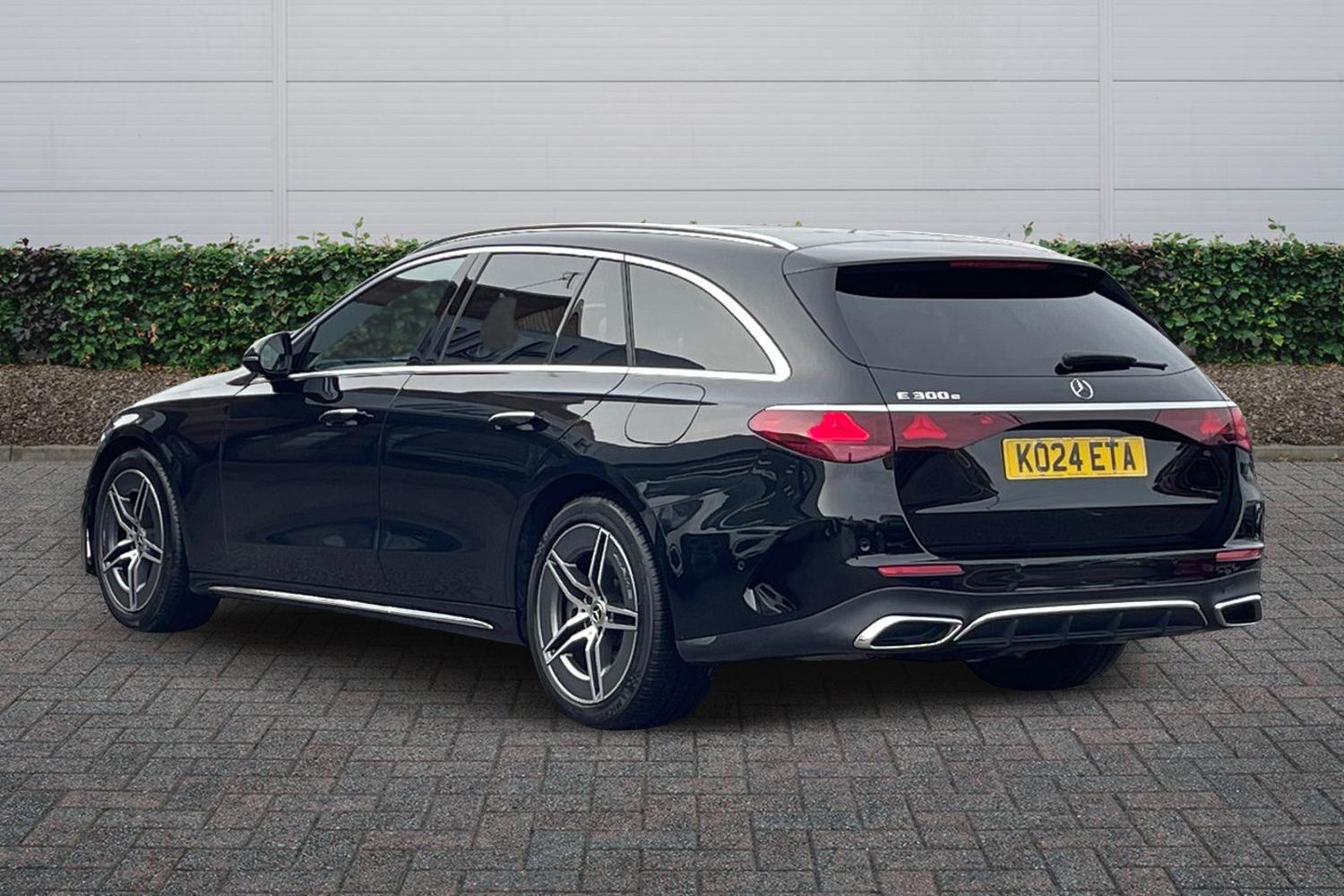 Used Mercedes-Benz E Class 2024 for sale - 77470357: Photo 2