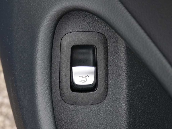 Used Mercedes-Benz C-Class 2019 for sale - 76216686: Photo 26