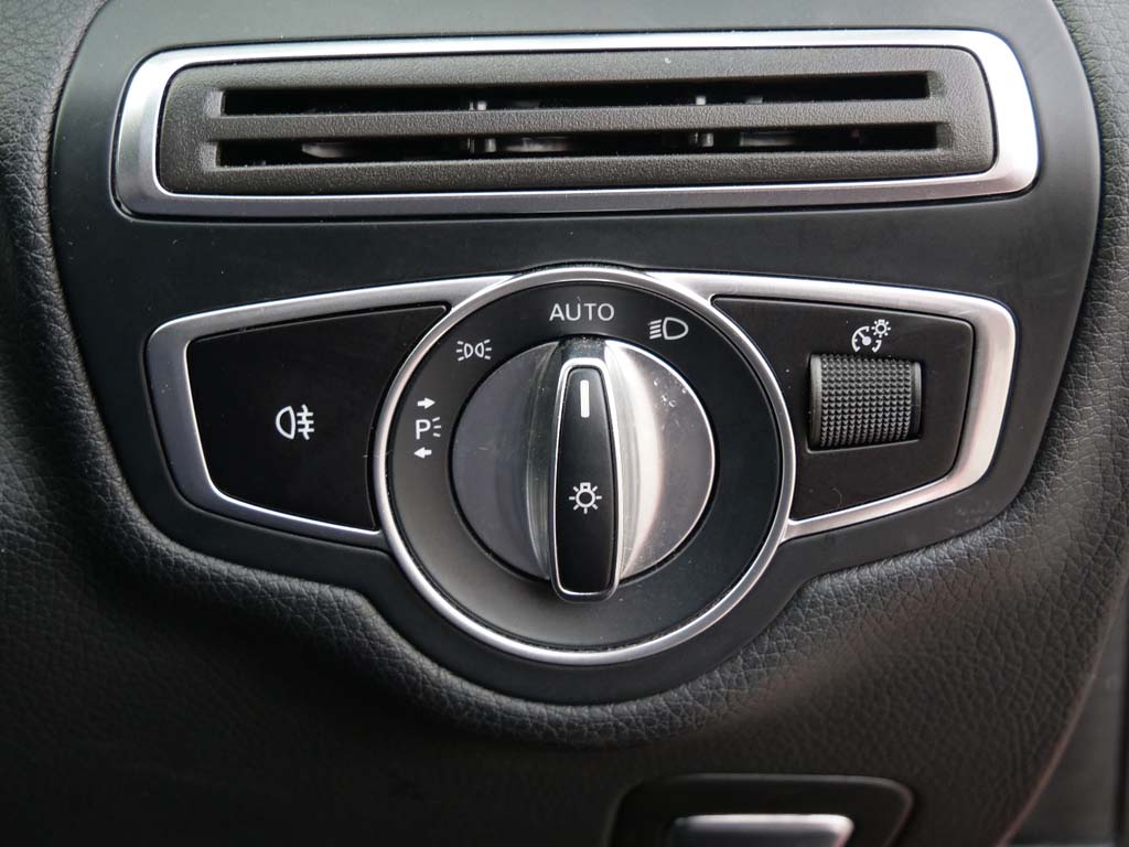 Used Mercedes-Benz C Class 2019 for sale - 76359805: Photo 29