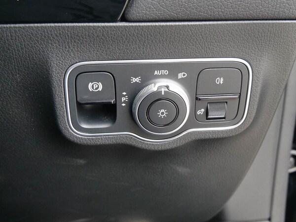 Used Mercedes-Benz EQA 2022 for sale - 76285476: Photo 27