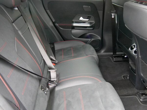 Used Mercedes-Benz EQA 2022 for sale - 76285476: Photo 9