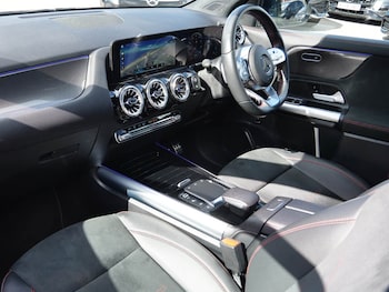 Used Mercedes-Benz GLA 2023 for sale - 76111324: Photo