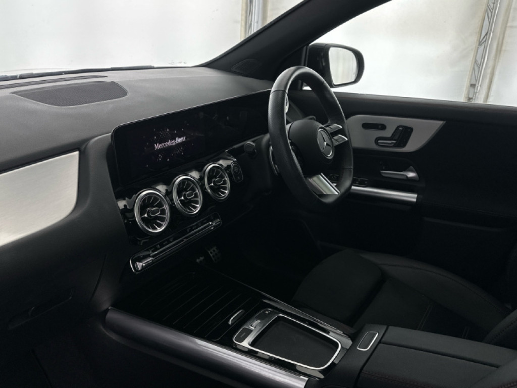 Used Mercedes-Benz GLA 2024 for sale - 76662304: Photo 5