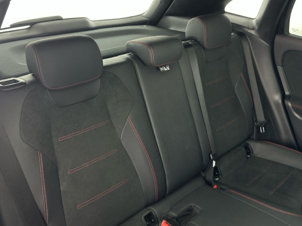 Used Mercedes-Benz GLA 2024 for sale - 76662304: Photo 8