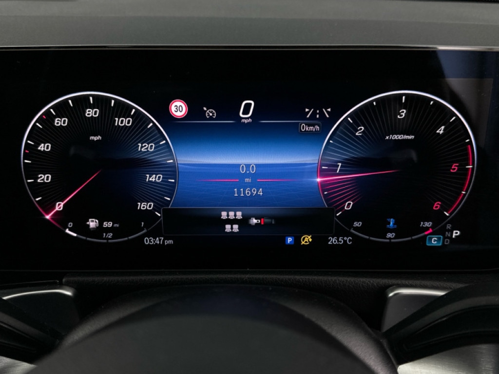 Used Mercedes-Benz GLB 2024 for sale - 77307042: Photo 4