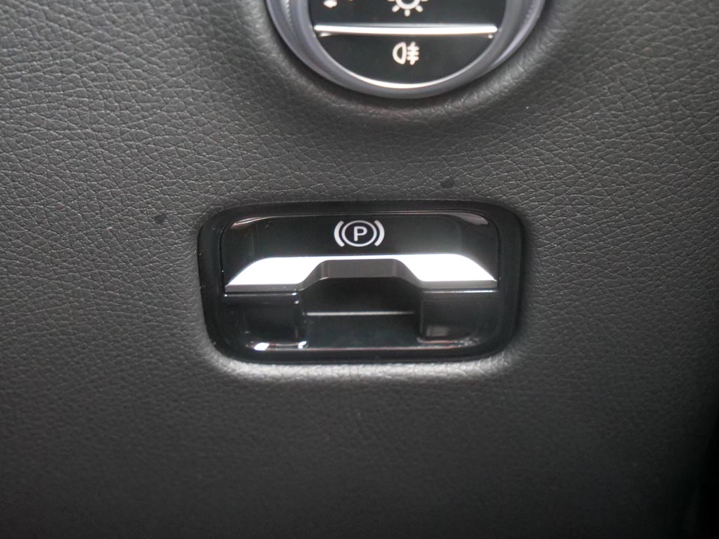 Used Mercedes-Benz GLC 2024 for sale - 76123924: Photo 12